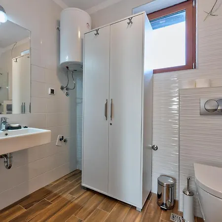 Apartment Masy